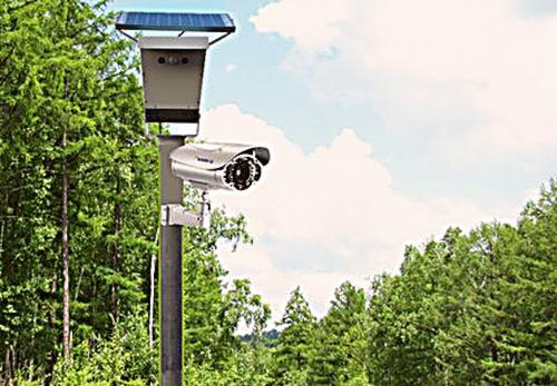 教室被摄像头盯着，学生变了？家长怒了！学校如何自救